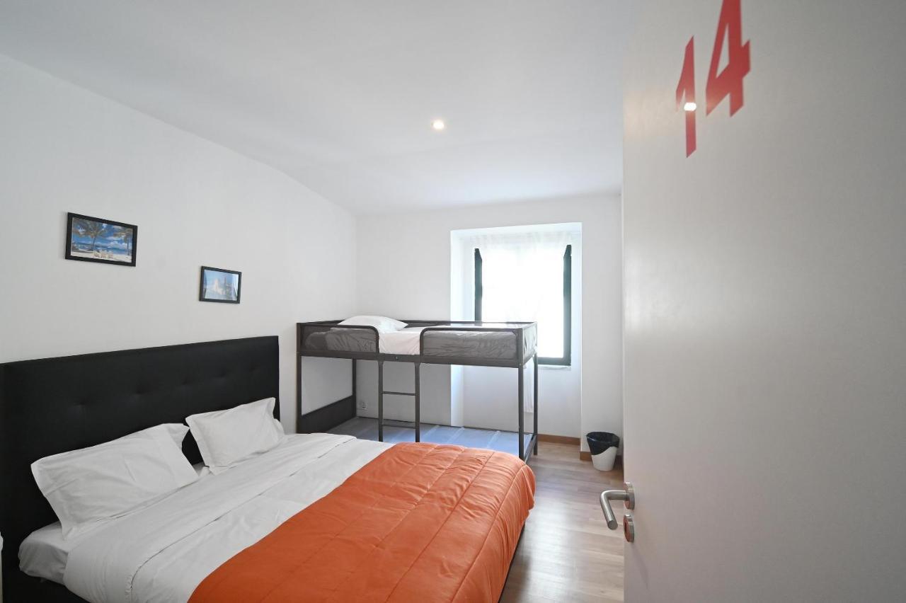 7 Requinte Hostel Lisbon Exterior photo