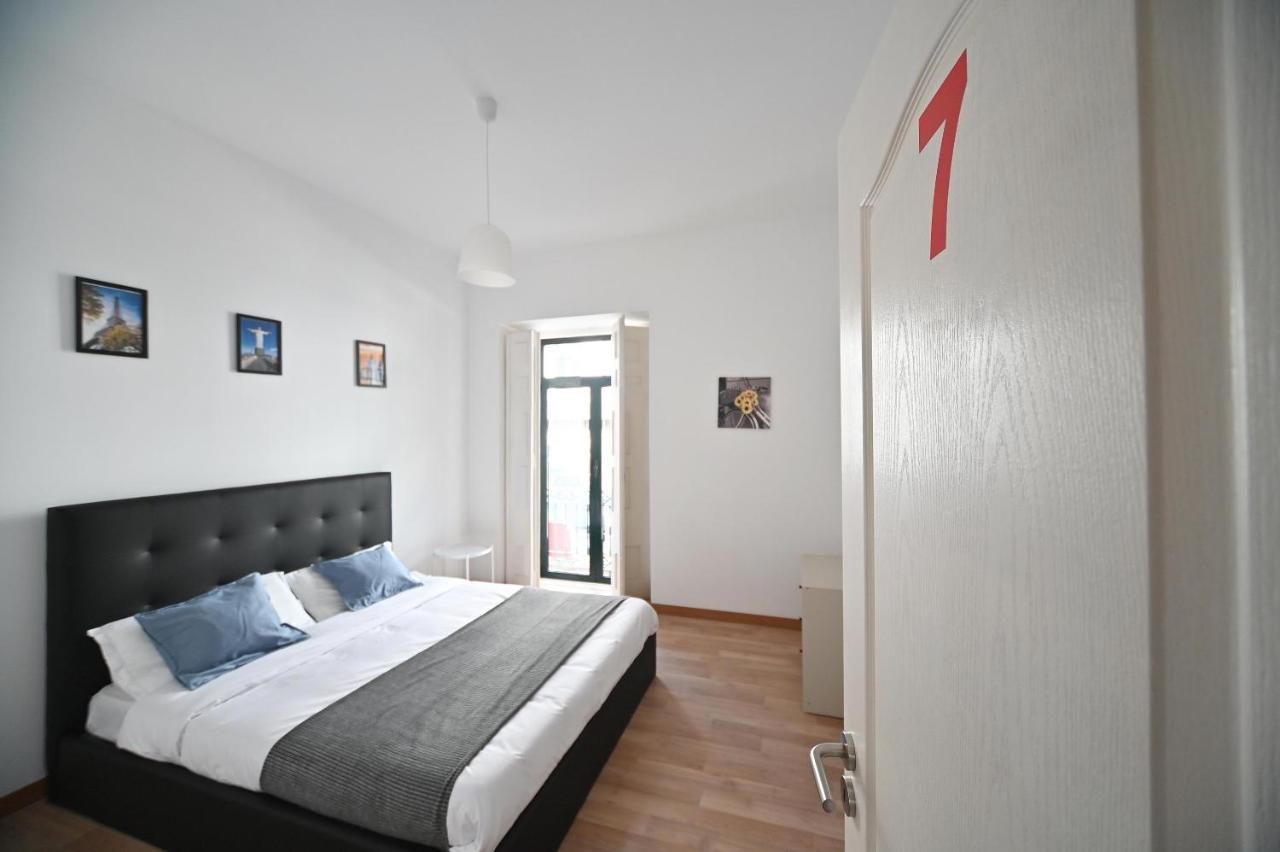 7 Requinte Hostel Lisbon Exterior photo